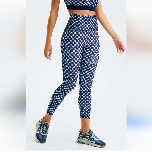 NWT Fabletics PureLuxe Ultra High-Waisted 7/8 Leggings in Daisy Field Large - Picture 6 of 11